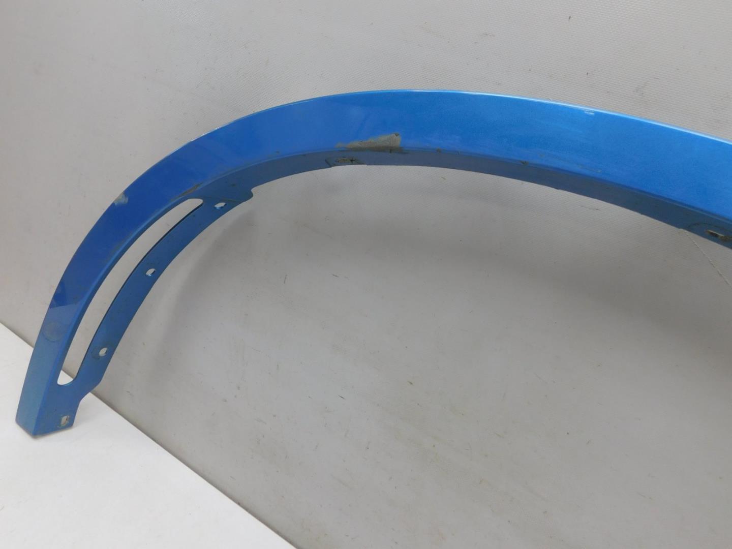 Накладка крыла переднего левого