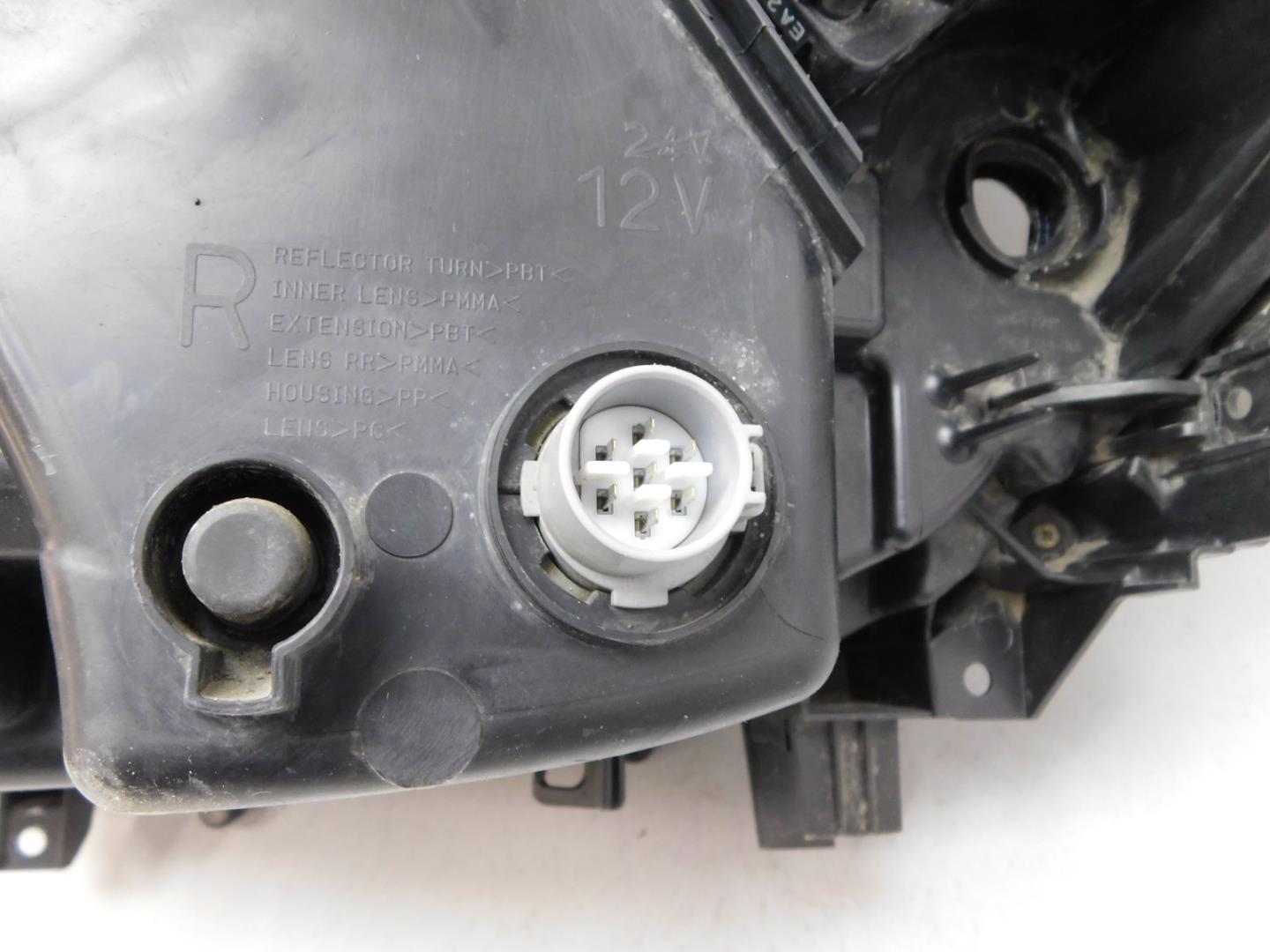 Фара правая