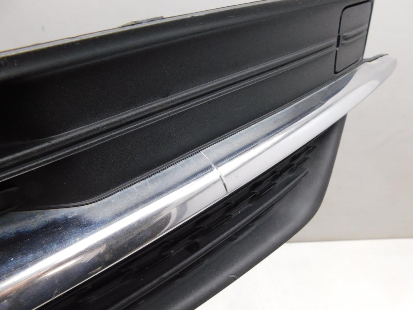 Решетка в бампер правая