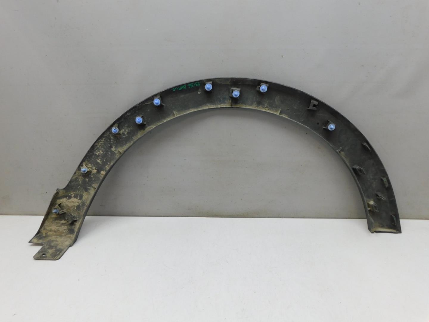 Накладка переднего крыла левого