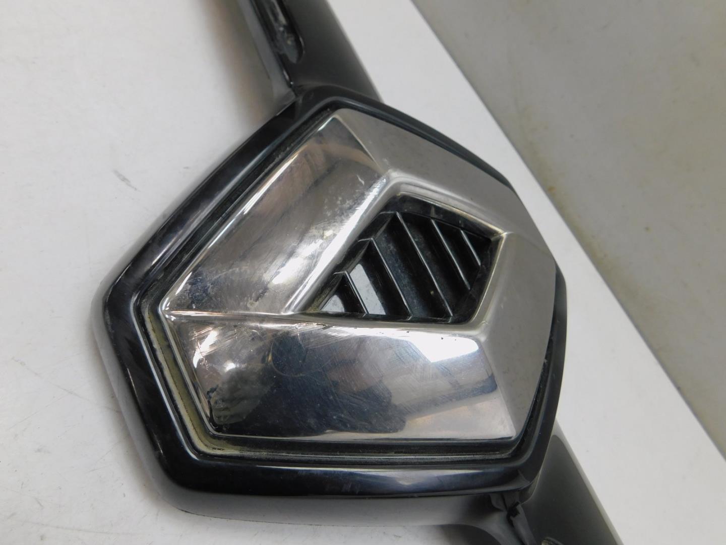 Накладка на решетку радиатора