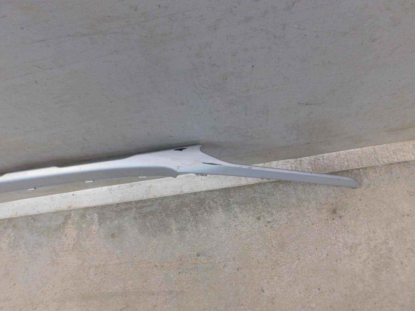 Накладка переднего бампера