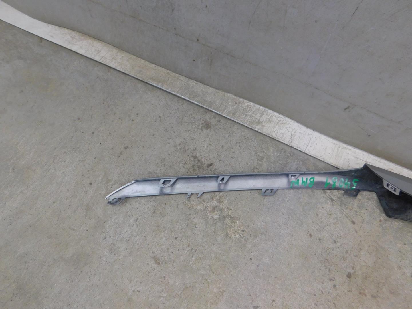 Накладка переднего бампера