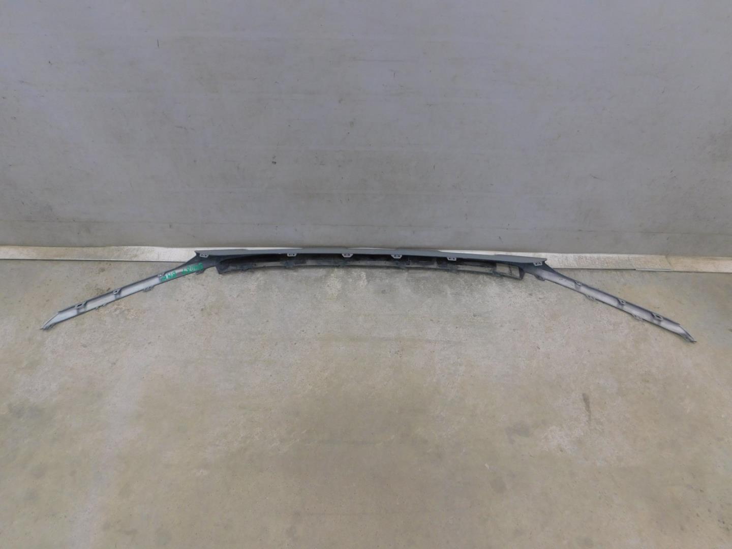 Накладка переднего бампера