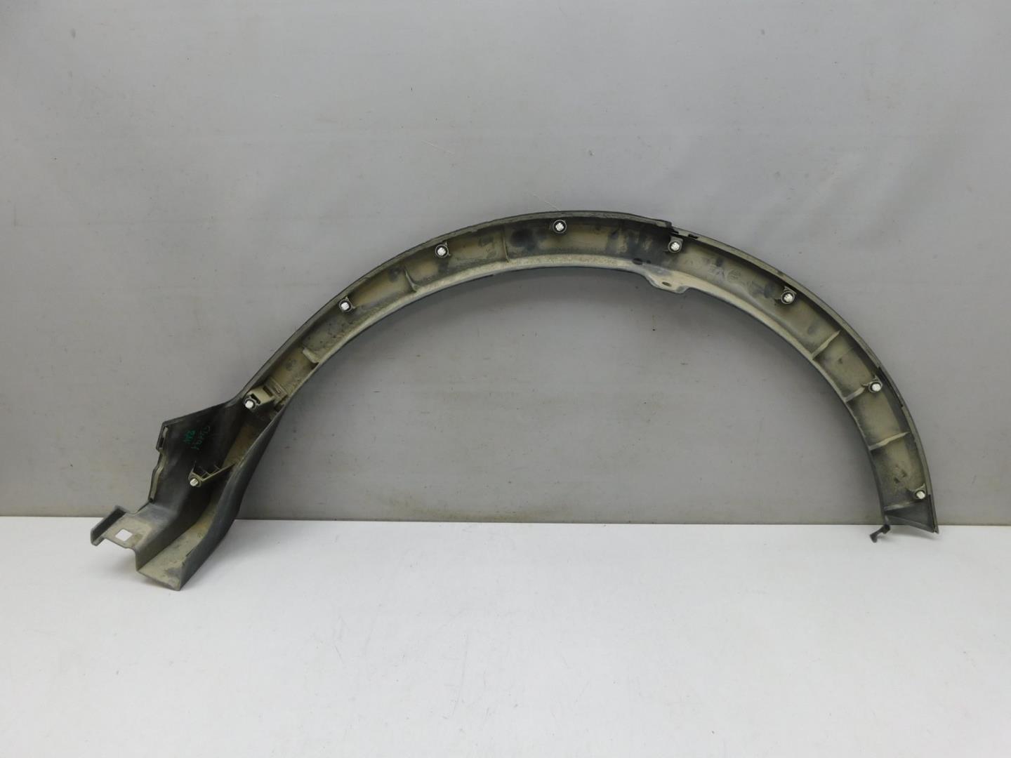 Накладка заднего крыла правого