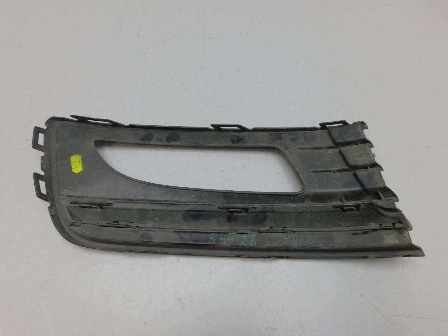 Решетка в бампер левая