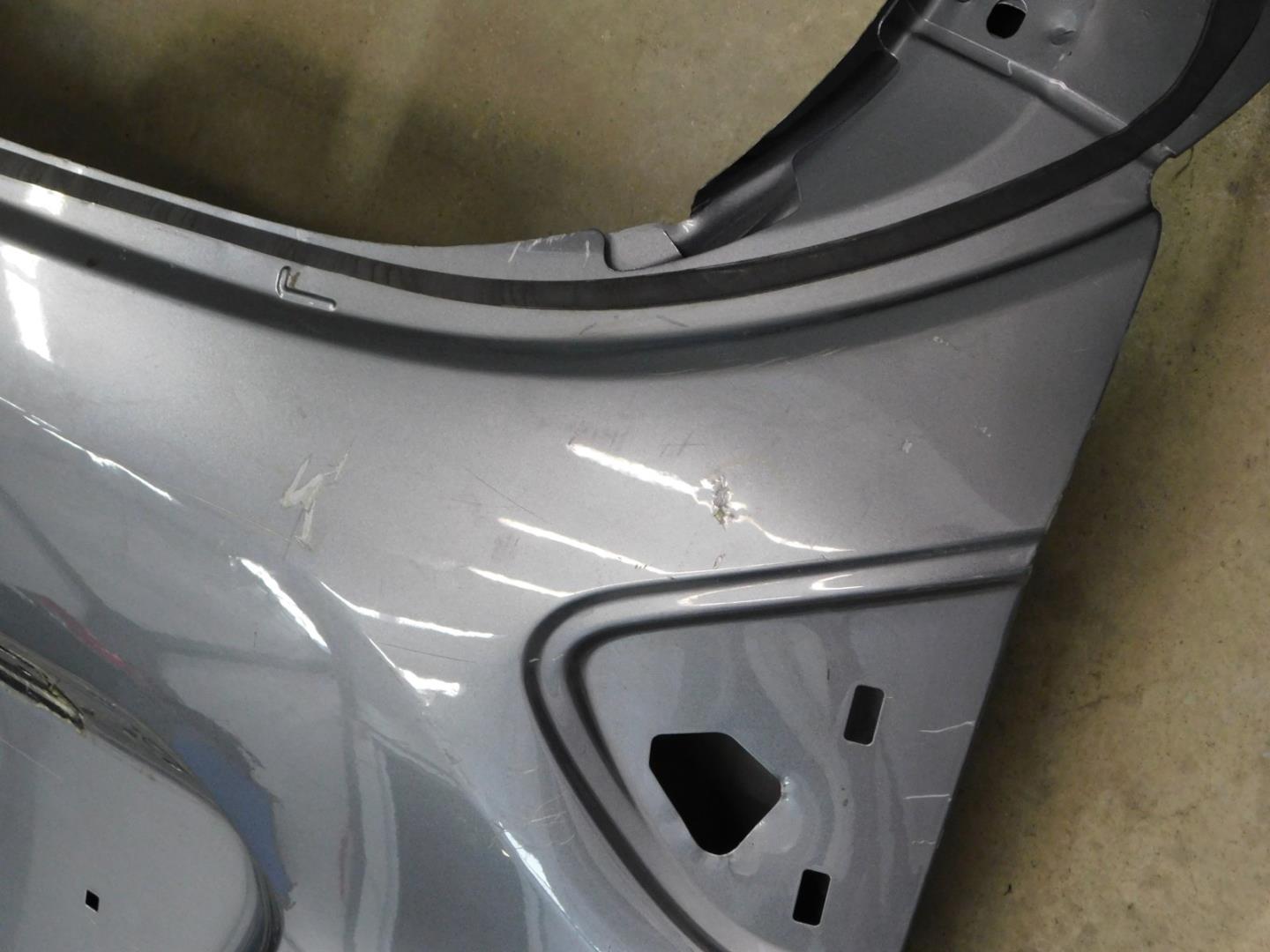 Дверь багажника