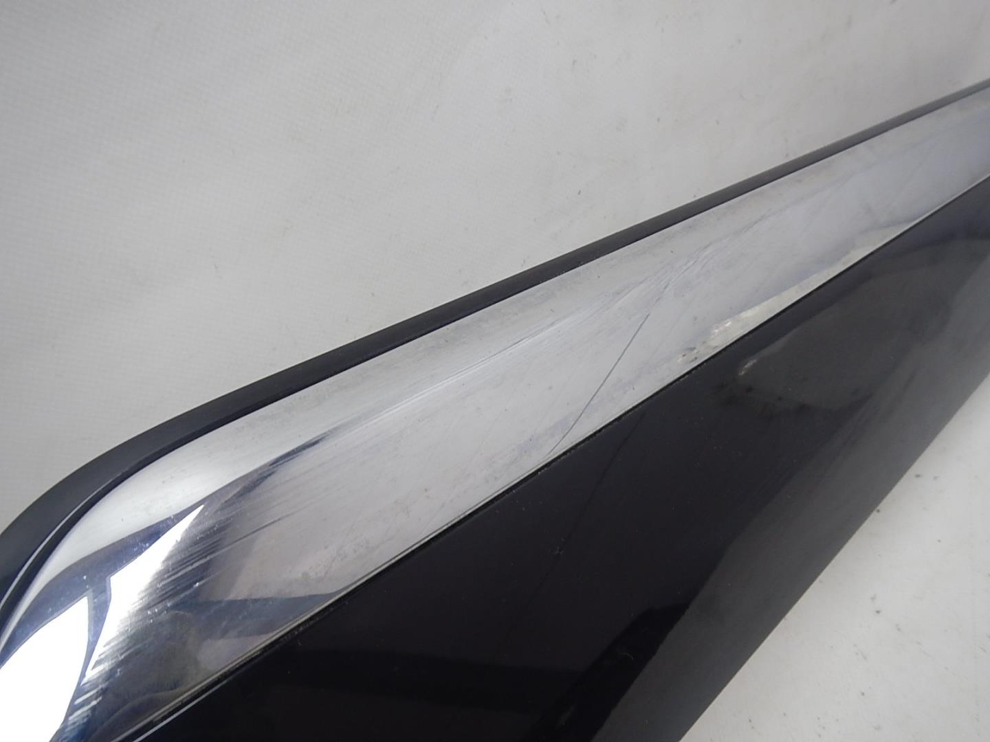 Накладка двери задней правой