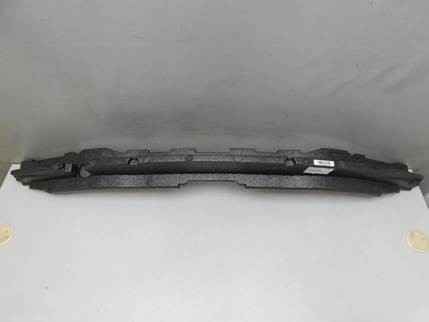 Усилитель переднего бампера