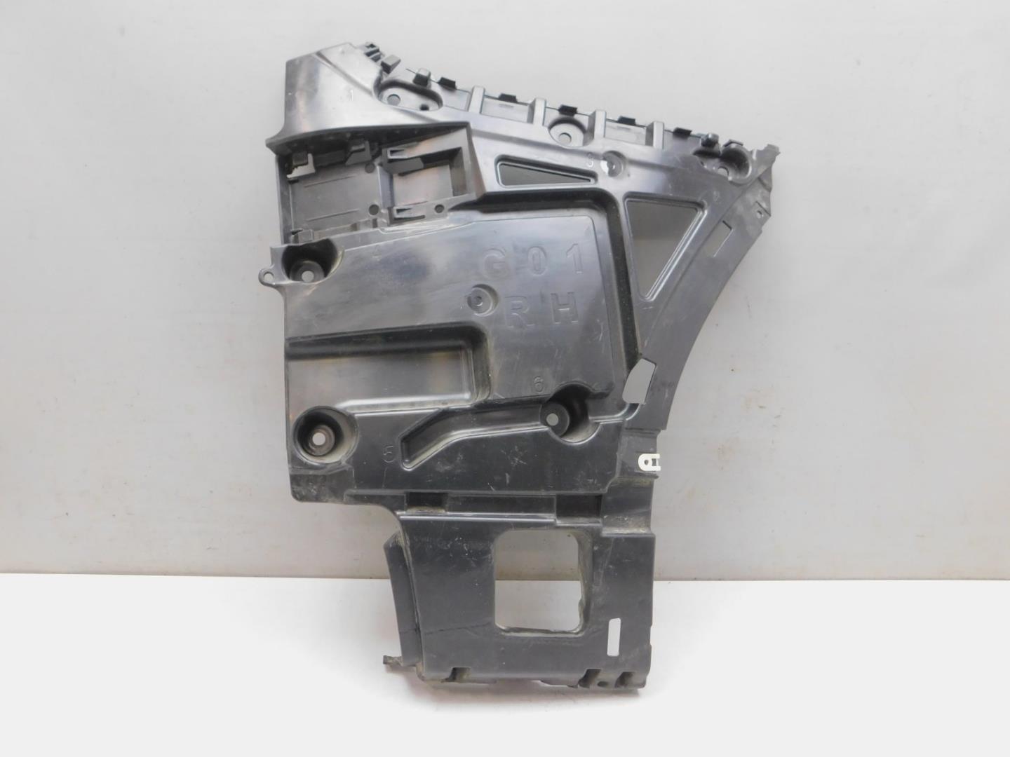 Кронштейн заднего бампера