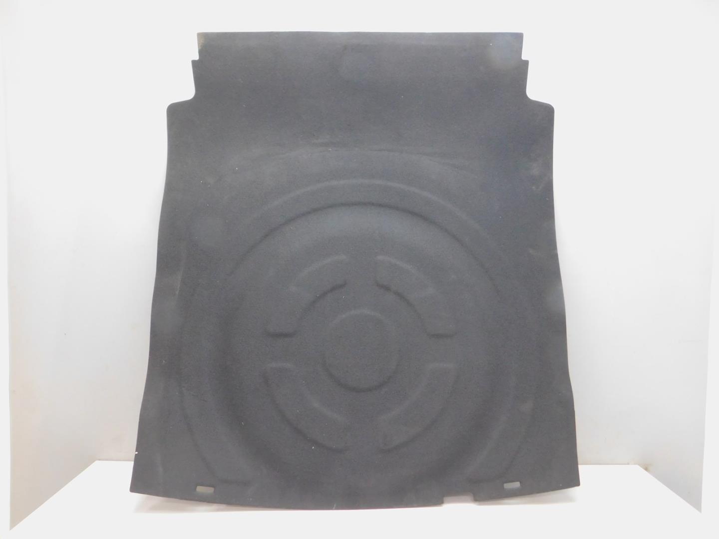 Обшивка багажника