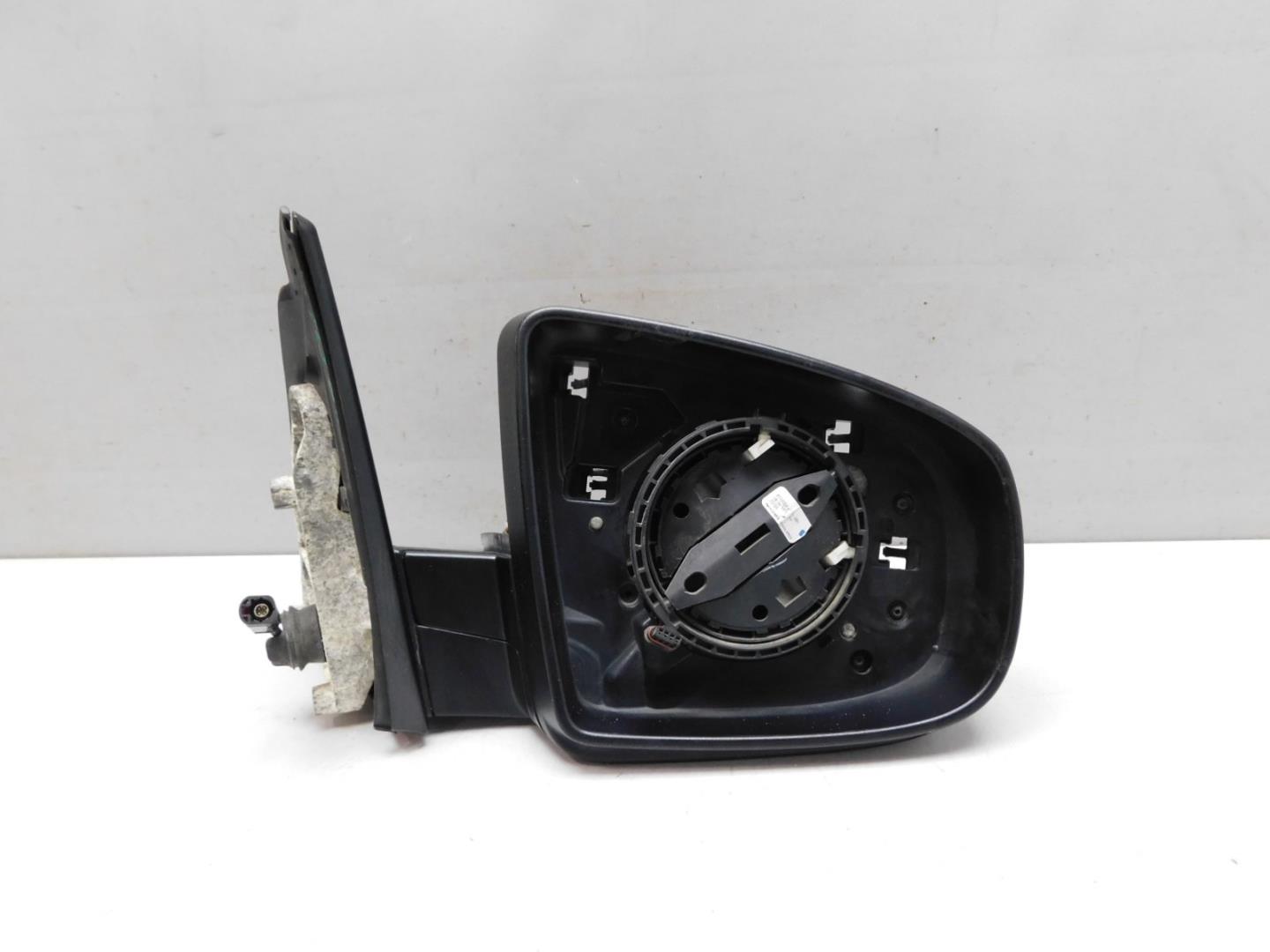 Зеркало правое электрическое