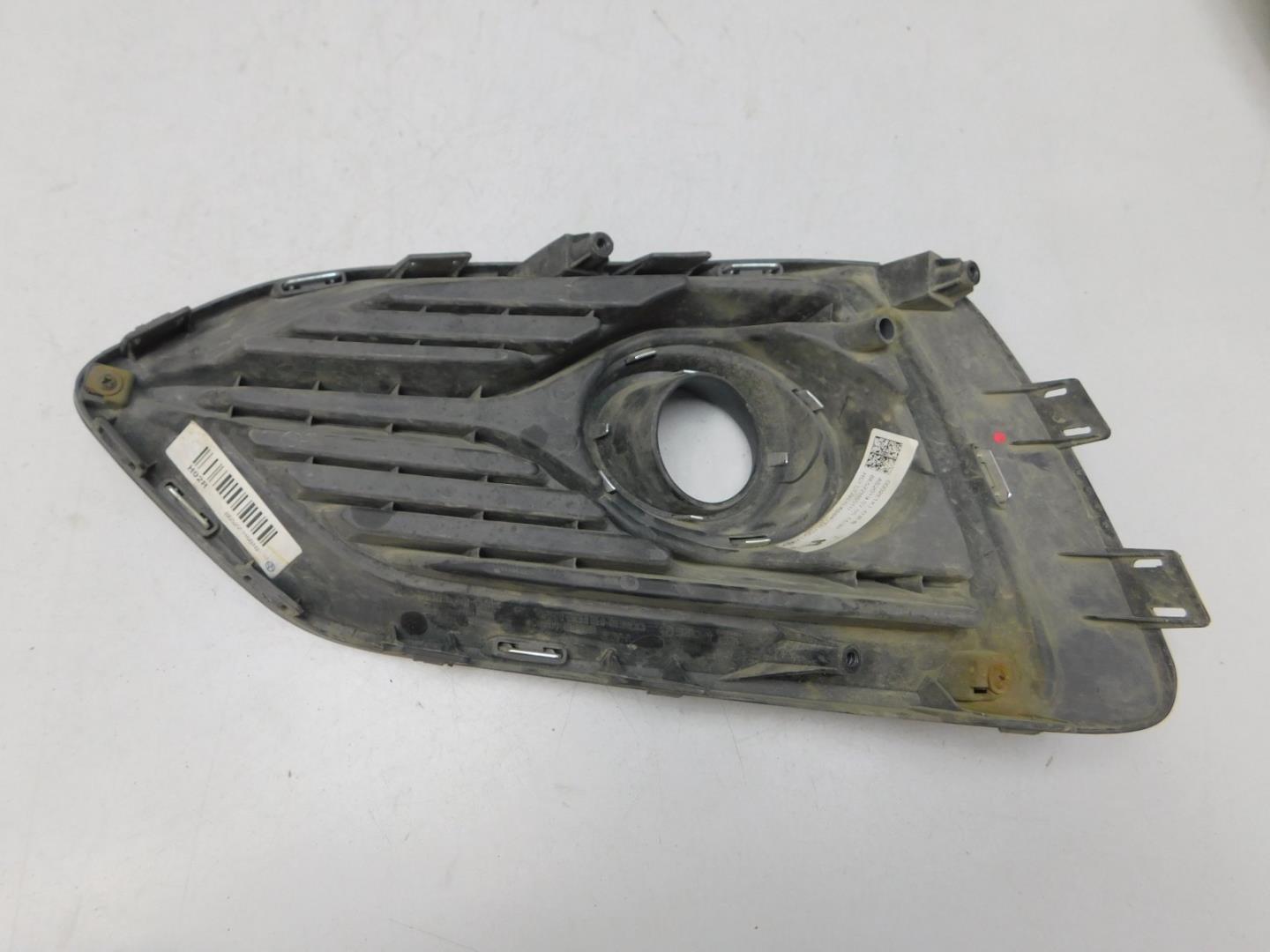 Решетка в бампер правая