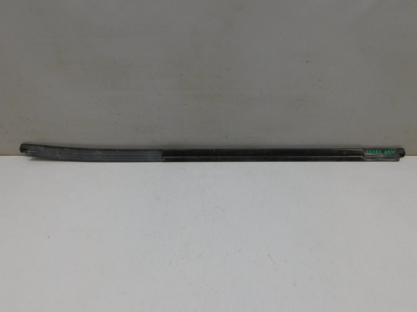 Накладка двери задней левой