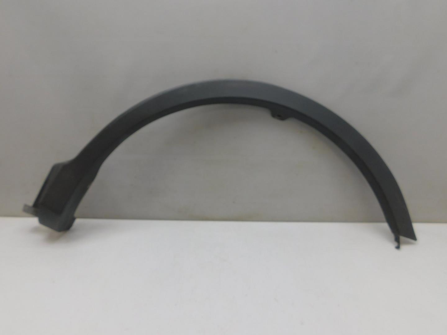 Накладка заднего крыла левого