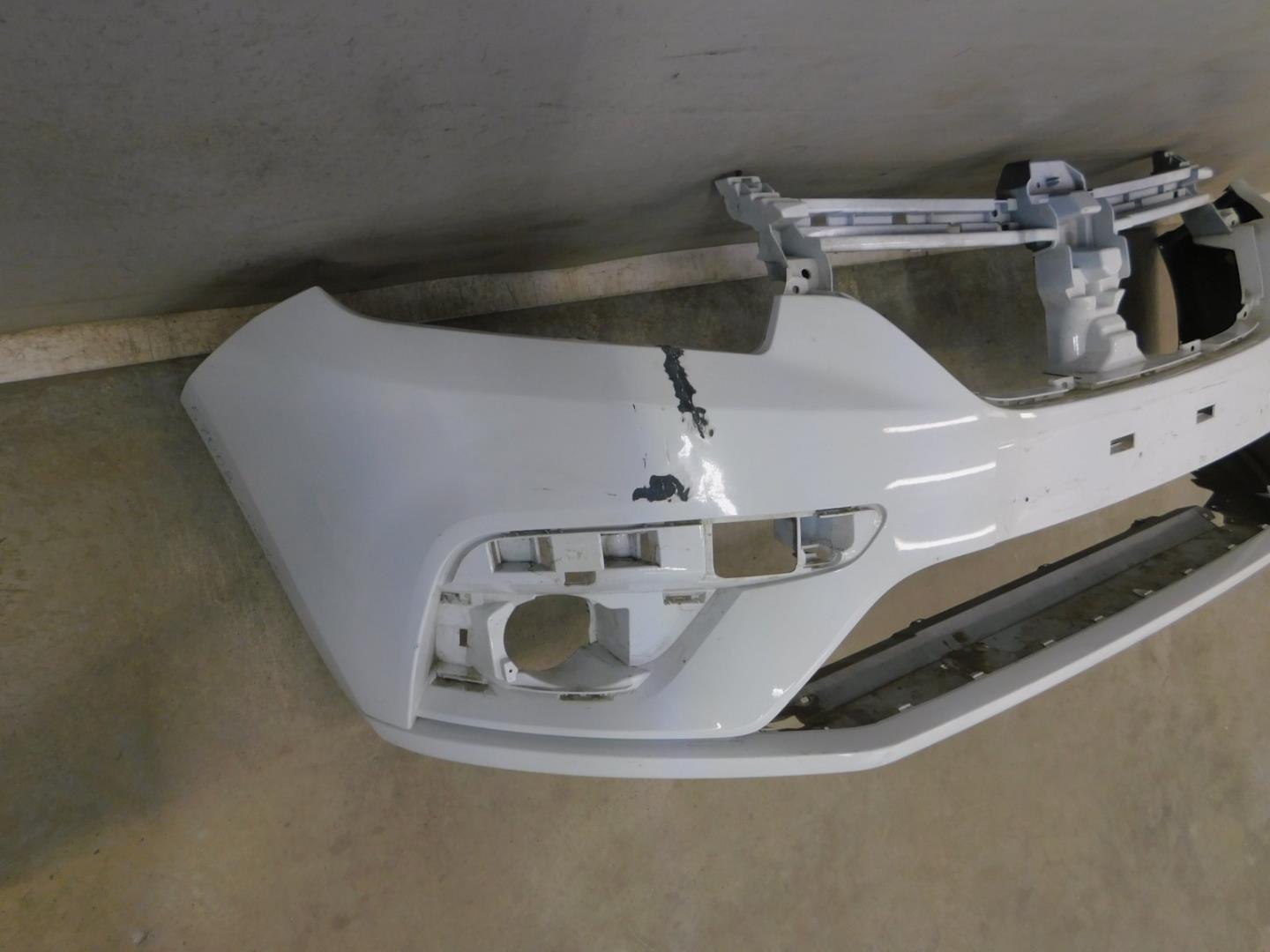 Бампер передний