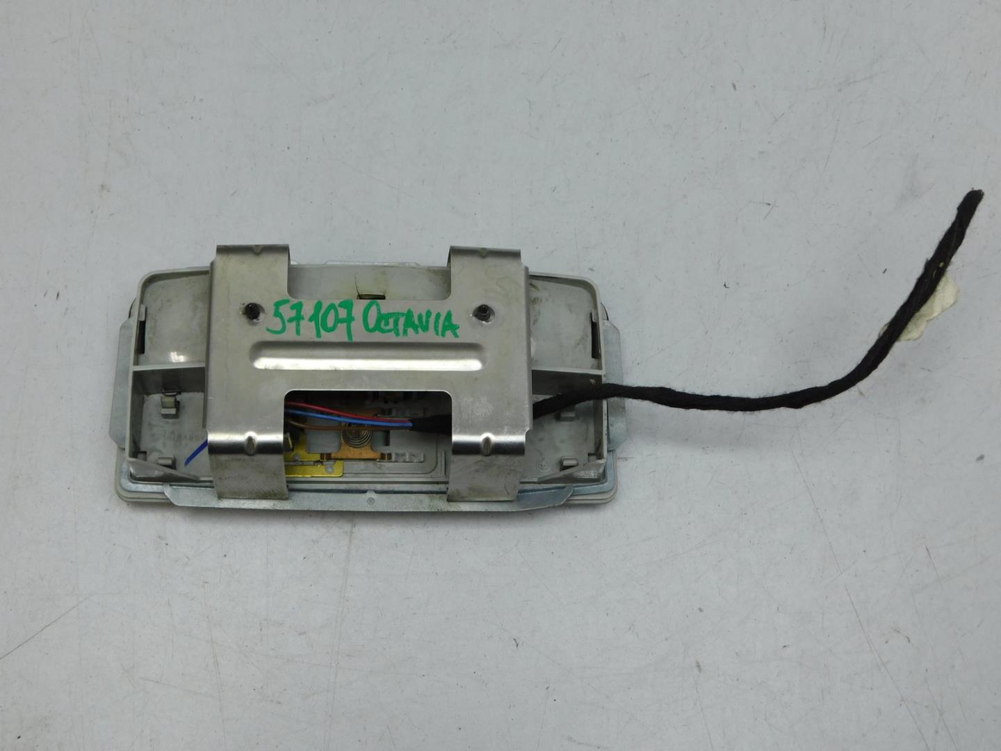 Плафон салонный