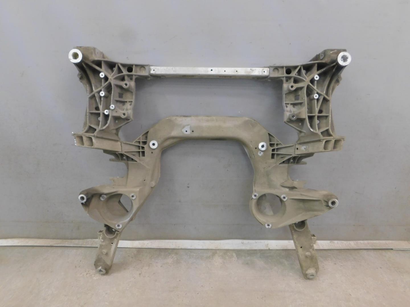 Балка подмоторная