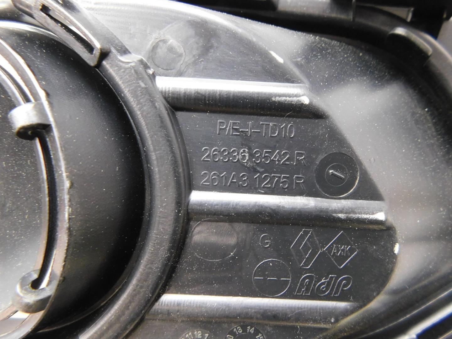 Решетка в бампер левая