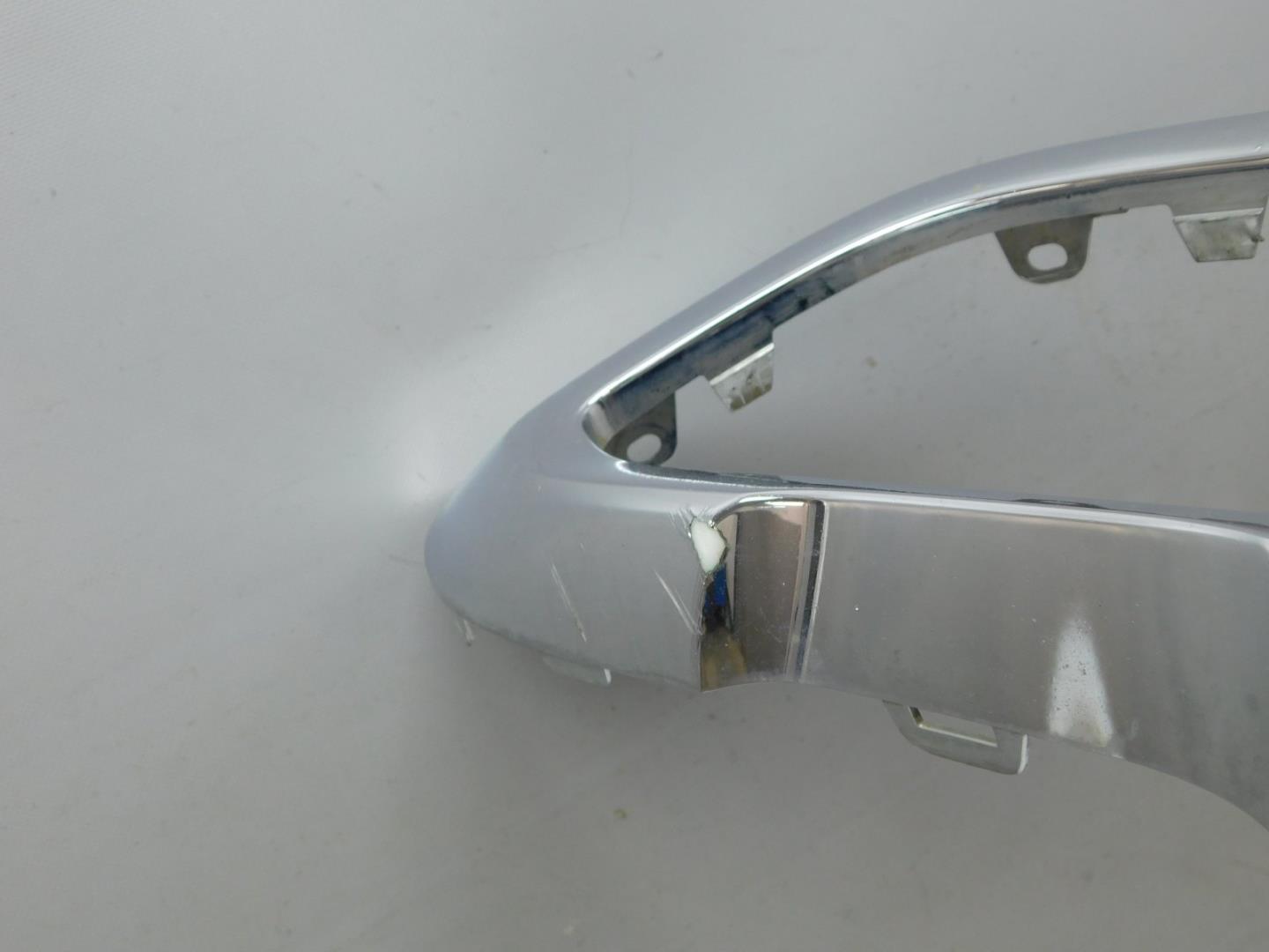 Накладка переднего бампера