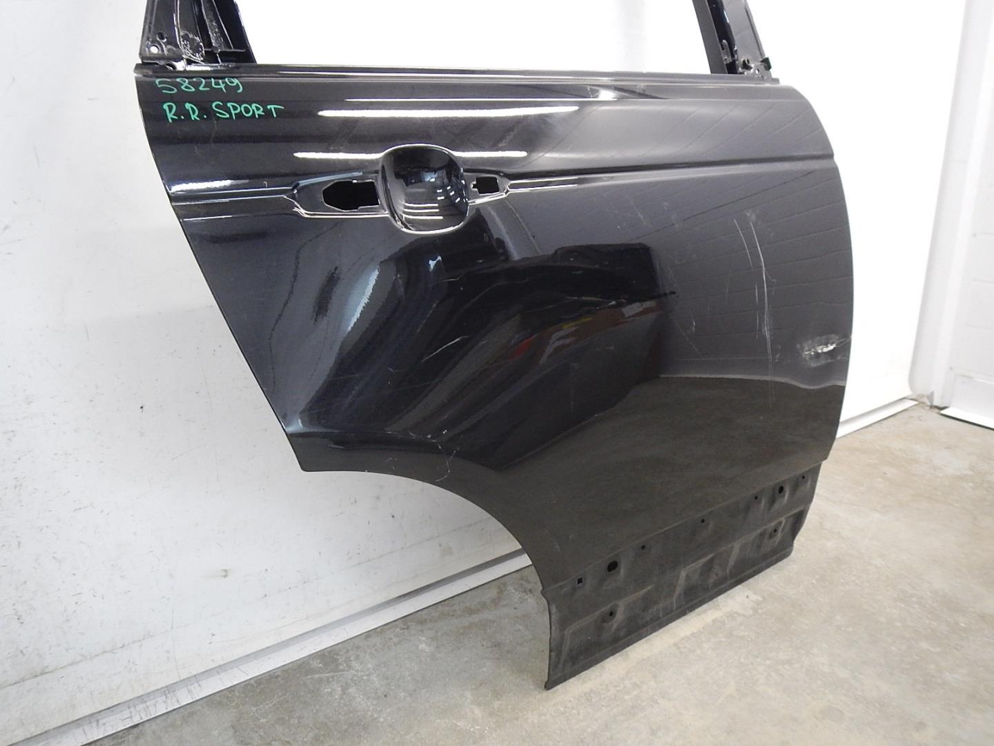 Дверь задняя правая