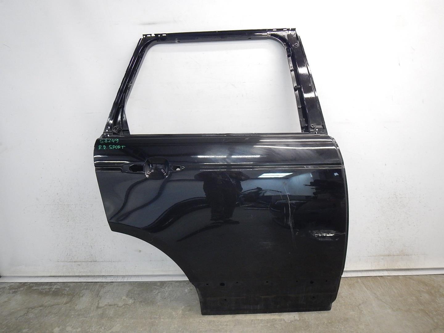 Дверь задняя правая