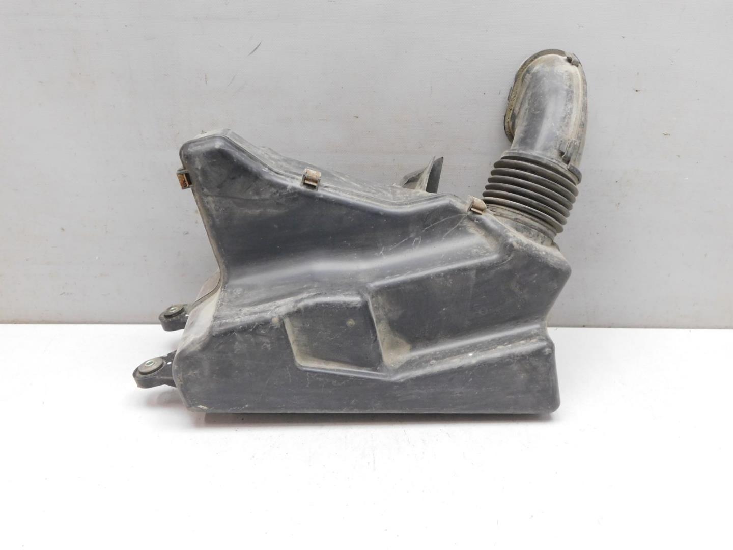 Резонатор воздушного фильтра