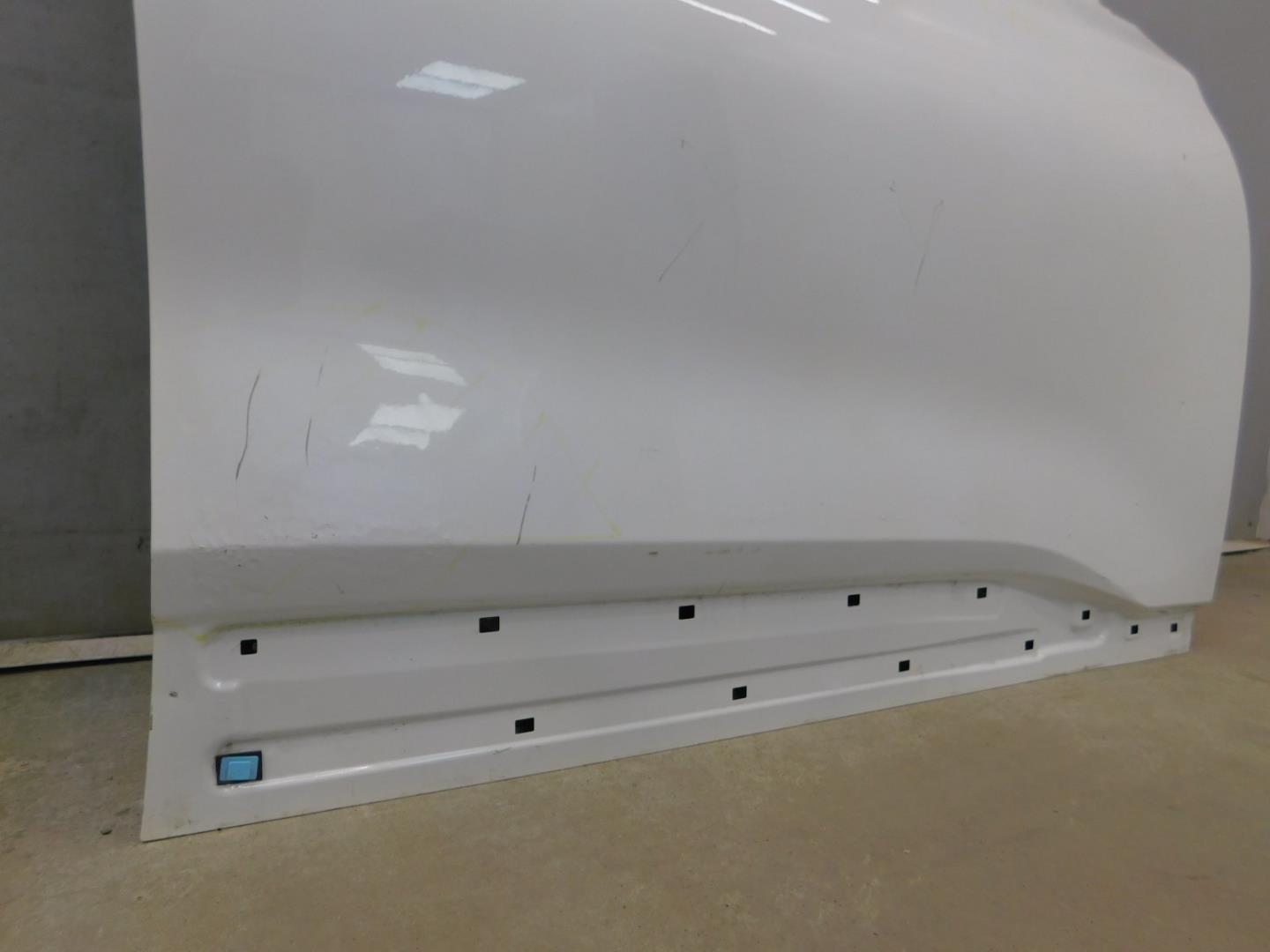 Дверь передняя правая