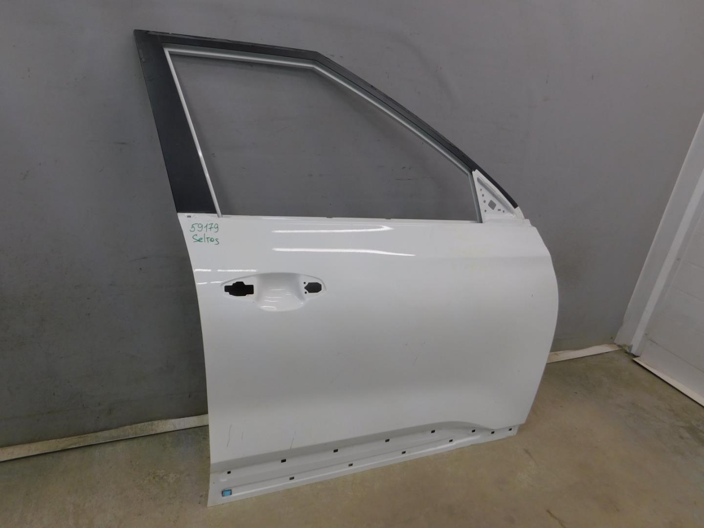 Дверь передняя правая