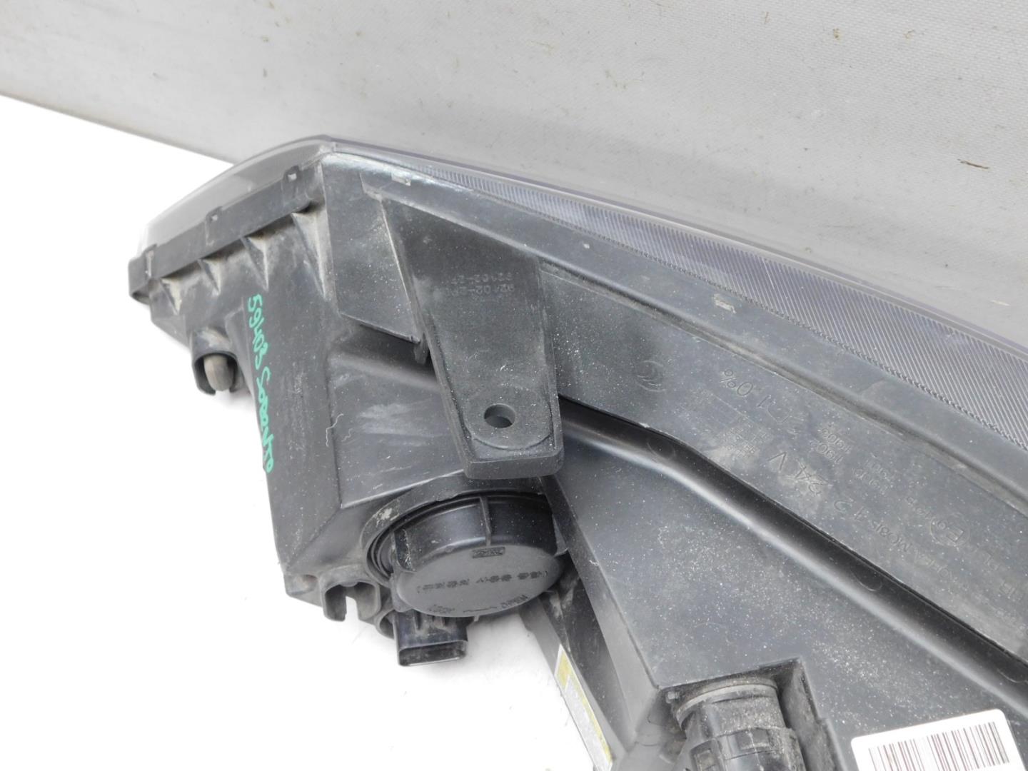 Фара правая