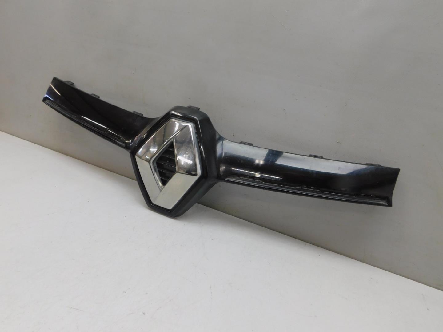 Накладка на решетку радиатора