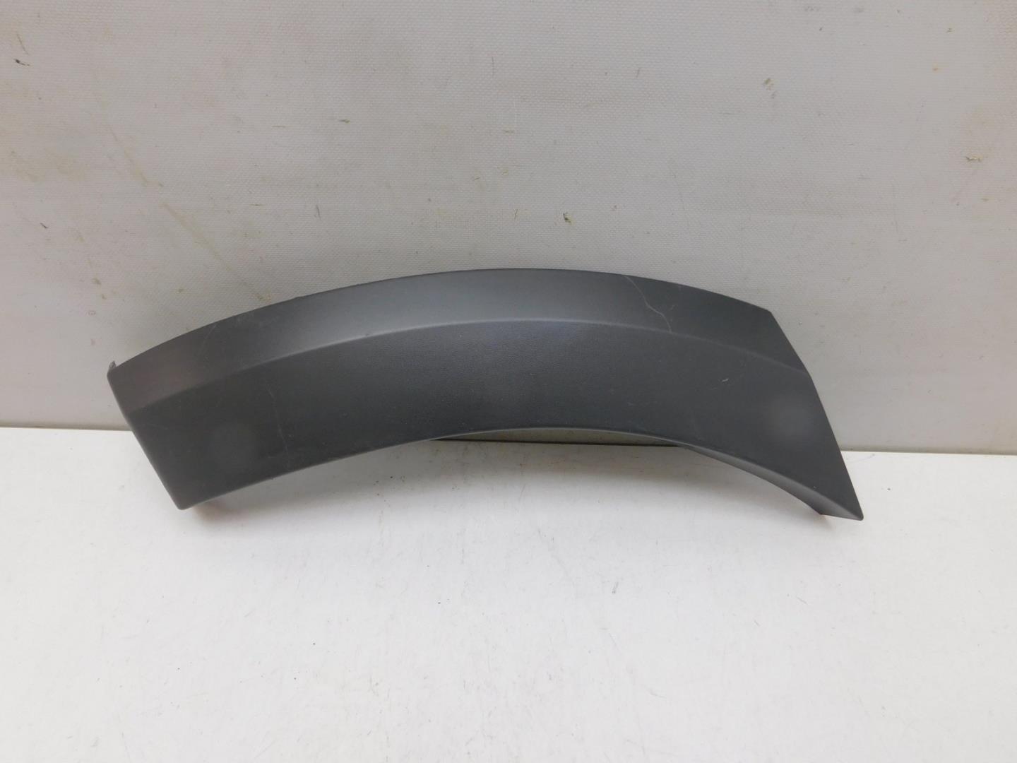 Накладка заднего бампера правая