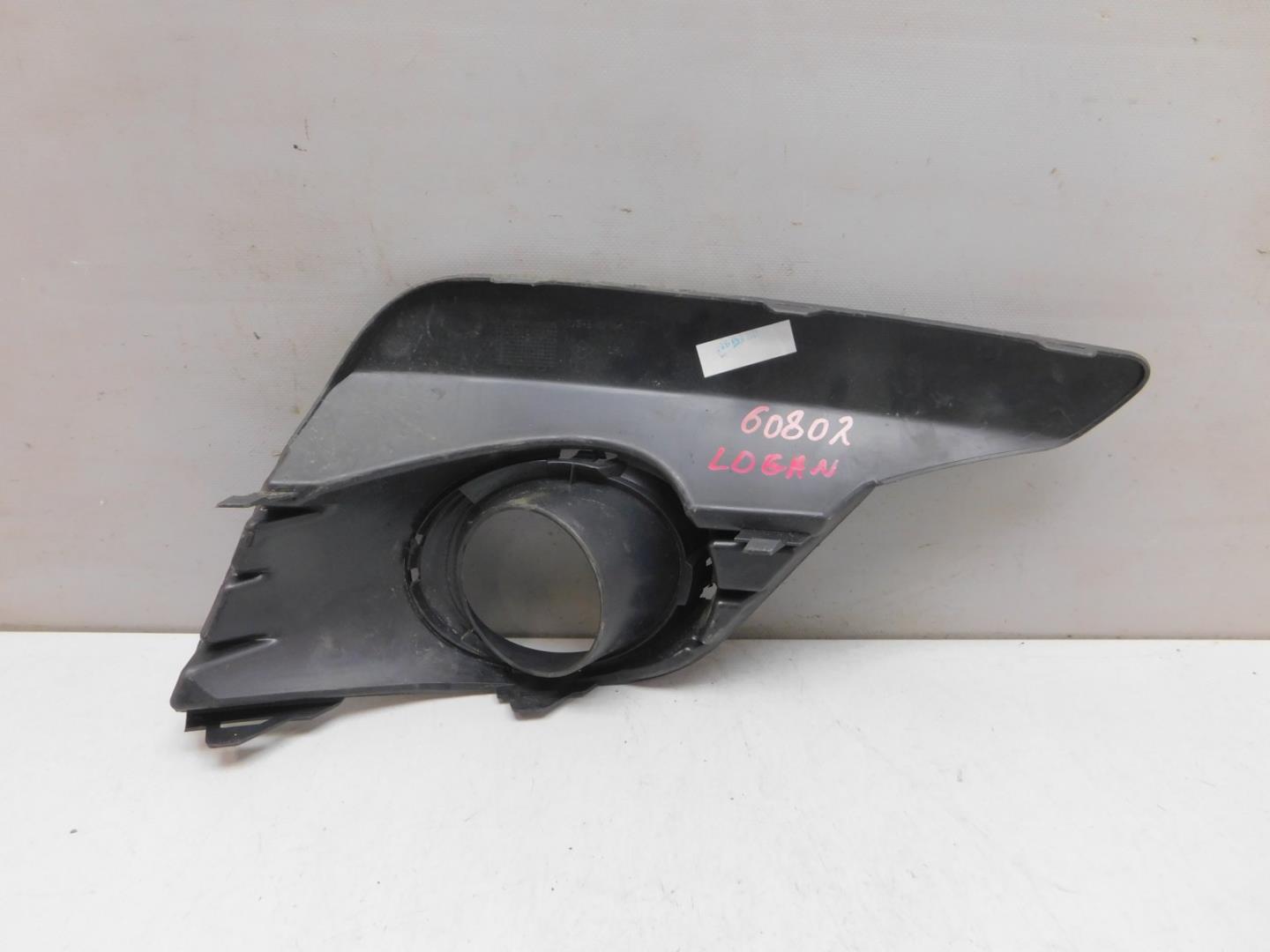 Решетка в бампер левая