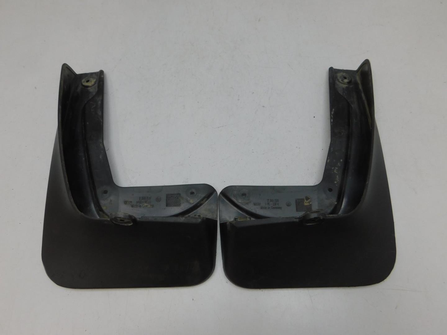 Брызговики передние (к-кт)