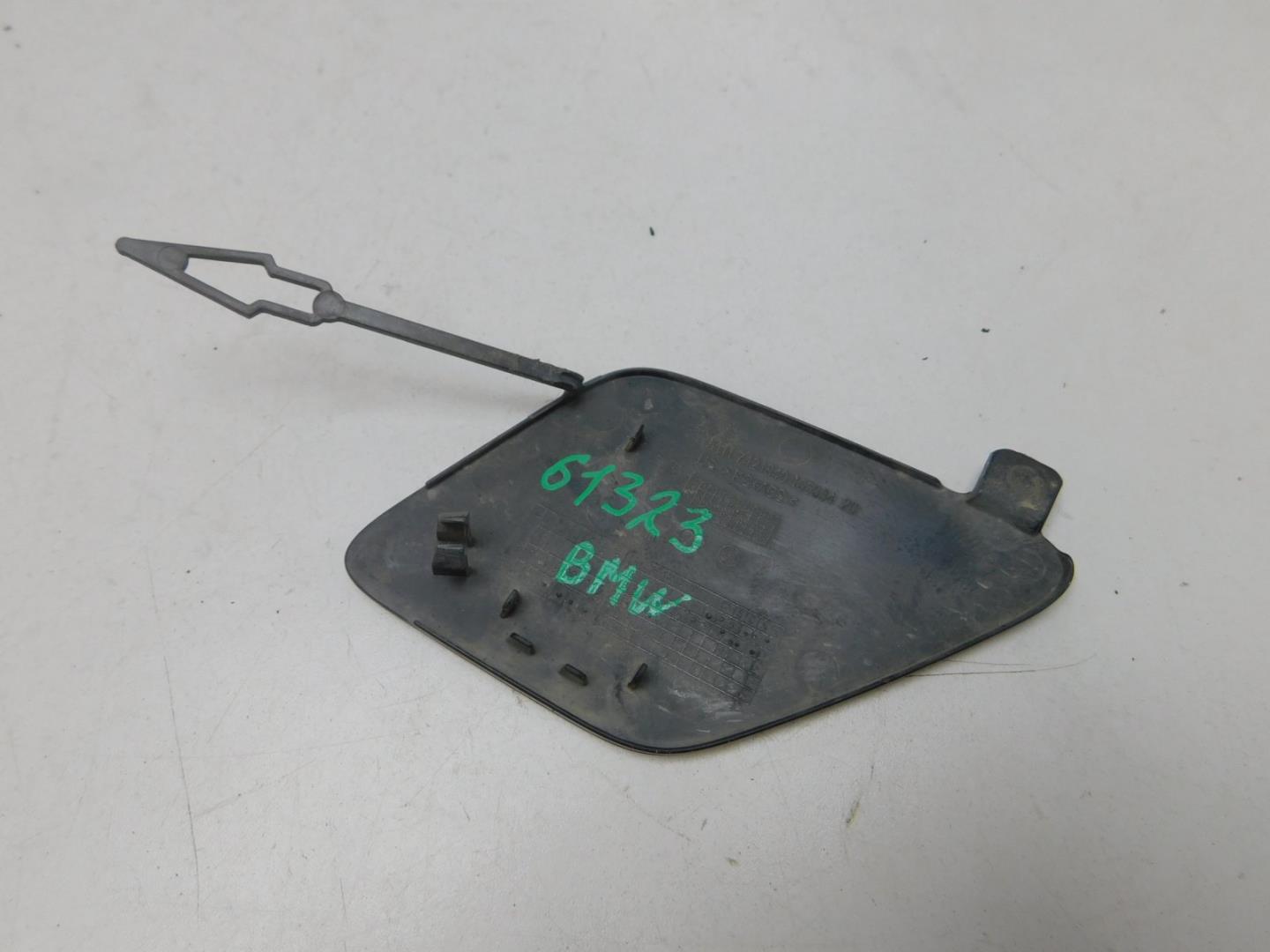 Заглушка буксировочного крюка