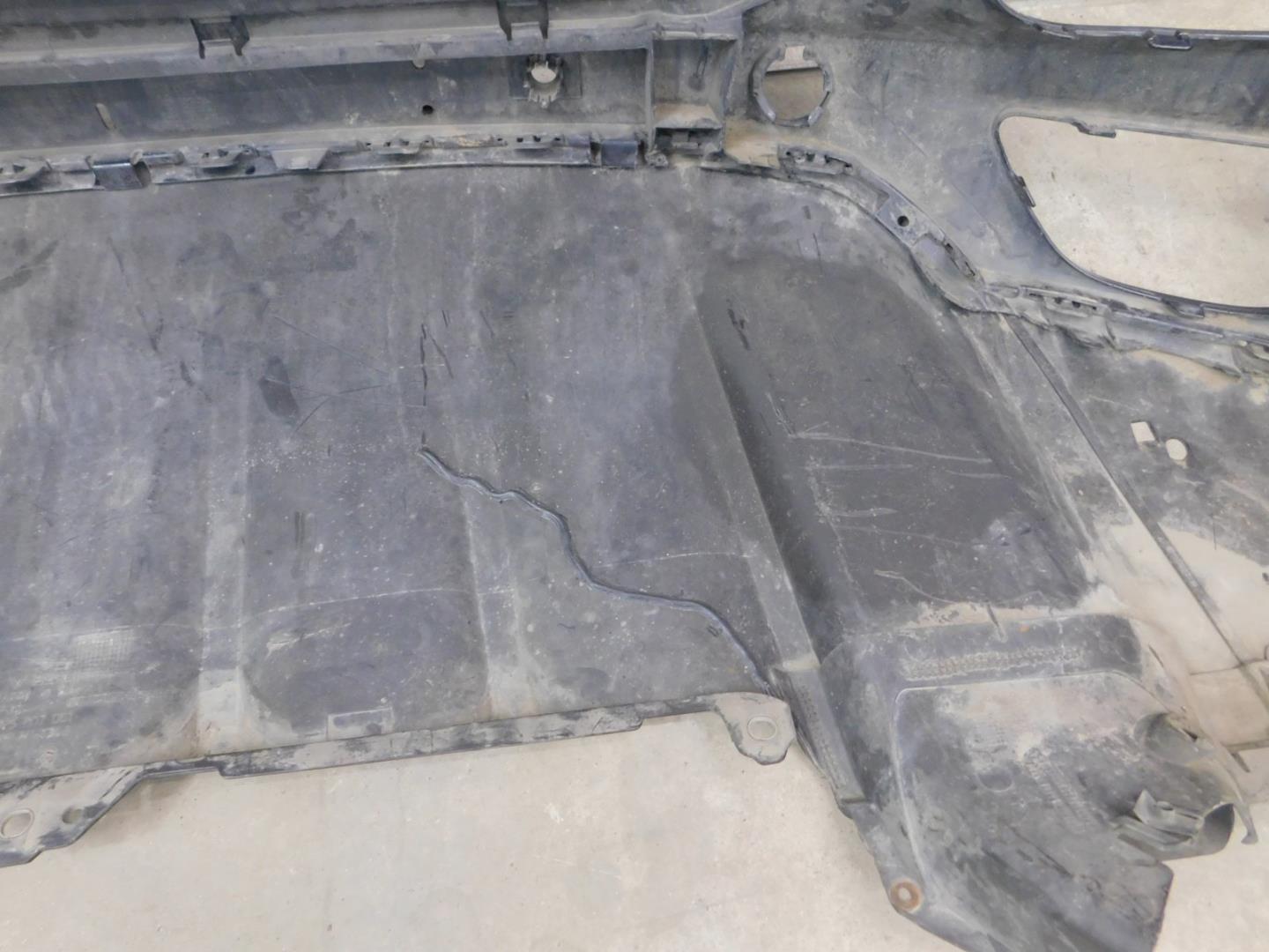 Бампер передний