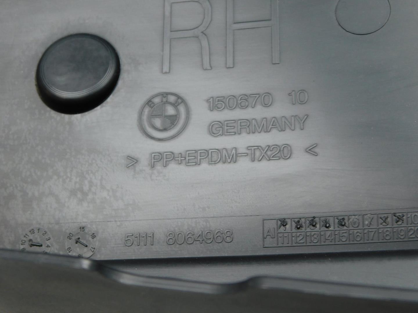 Кронштейн переднего бампера