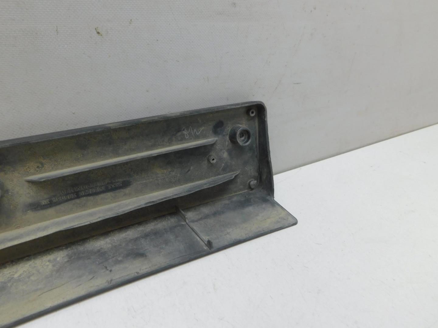 Накладка переднего бампера