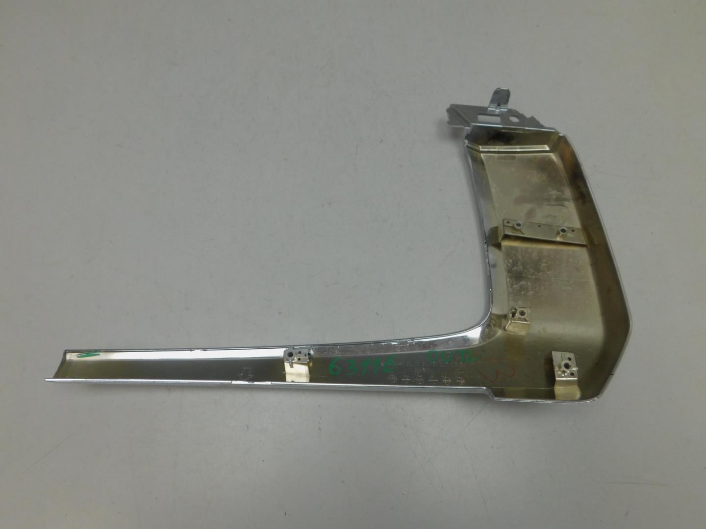 Накладка переднего бампера