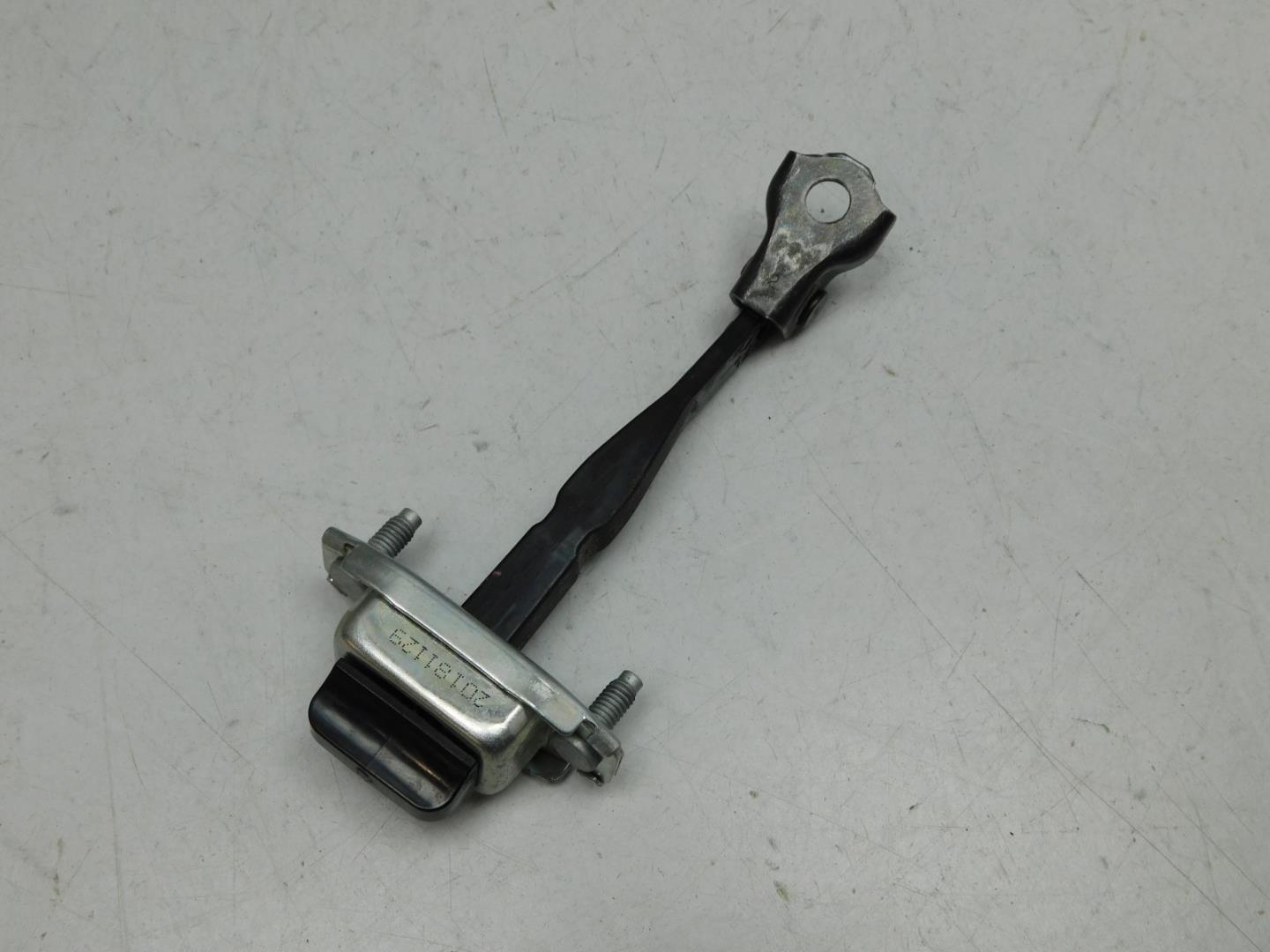 Ограничитель двери