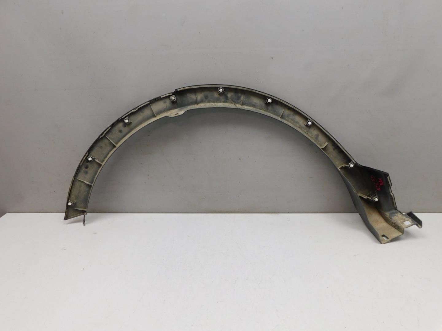 Накладка заднего крыла левого