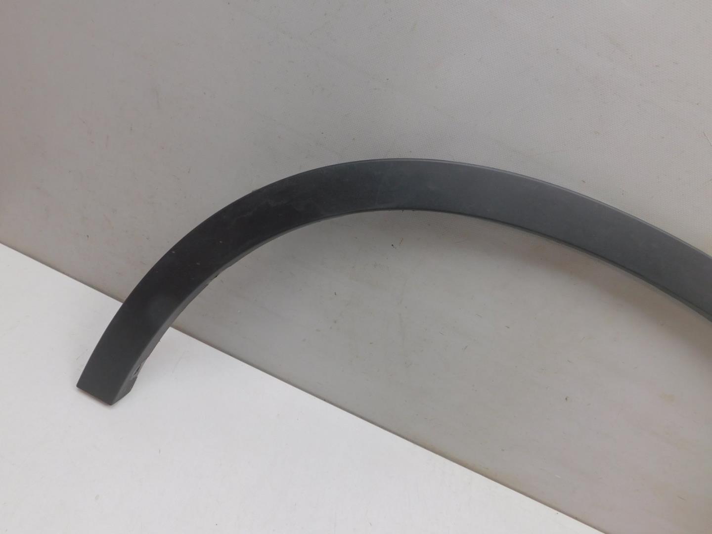 Накладка заднего крыла правого