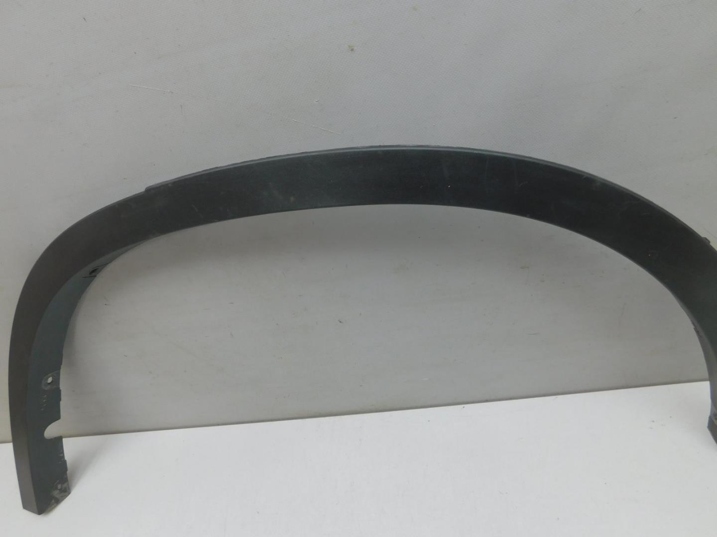 Накладка заднего крыла левого