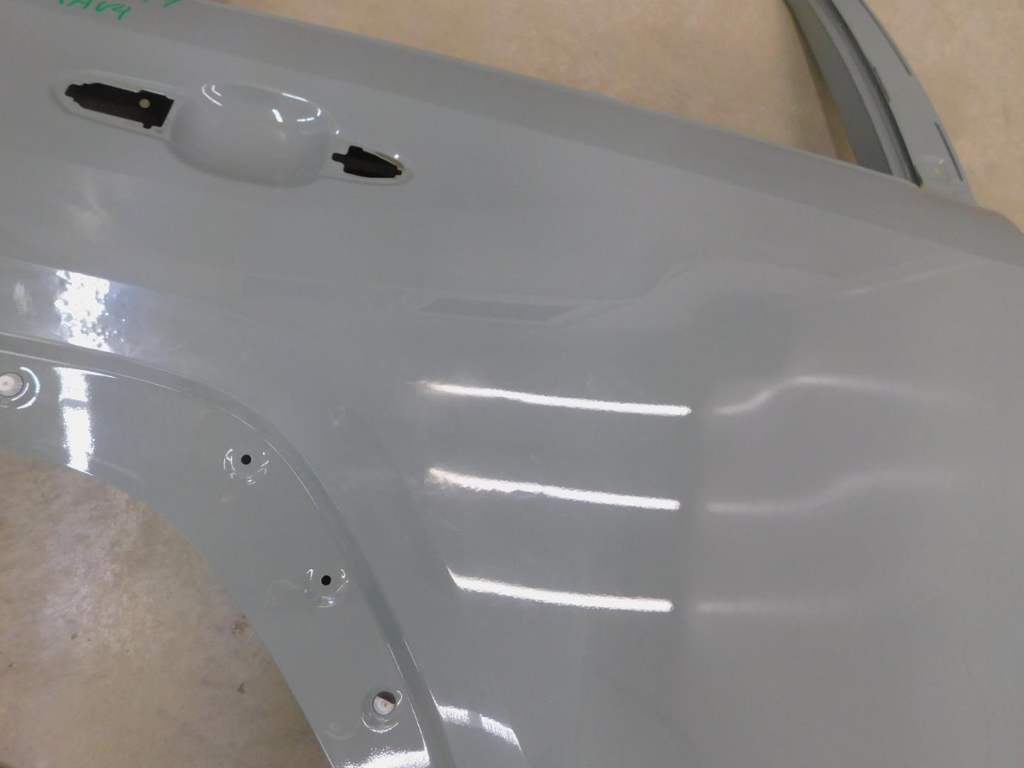 Дверь задняя правая