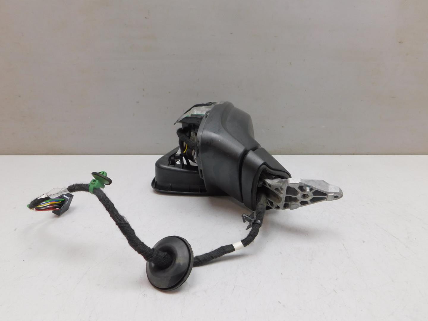 Зеркало левое электрическое