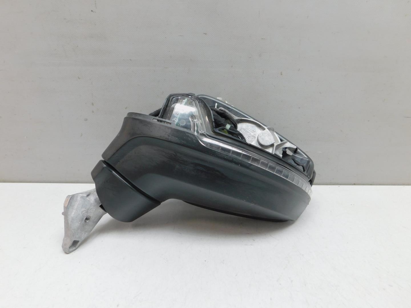 Зеркало левое электрическое