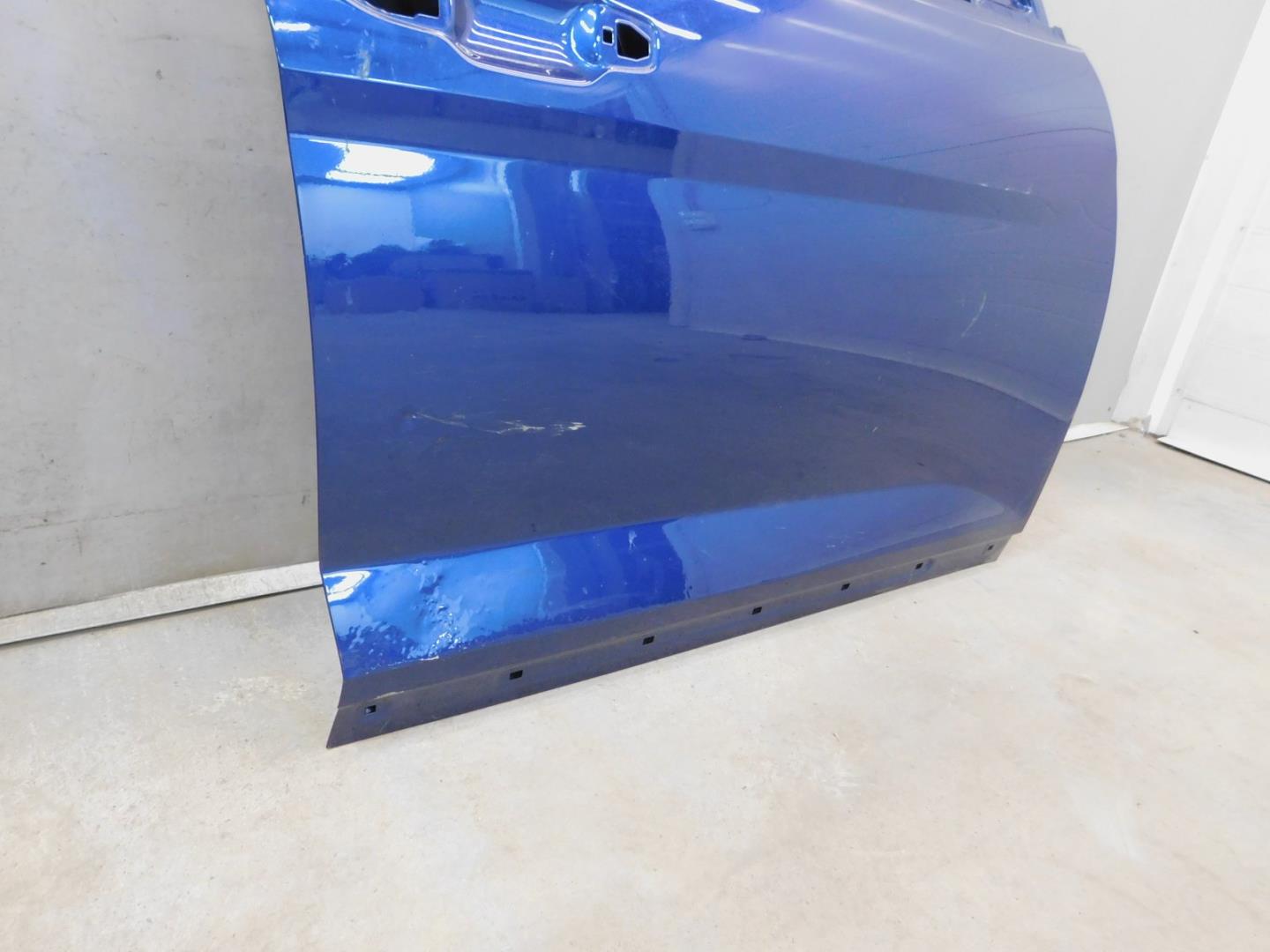 Дверь передняя правая