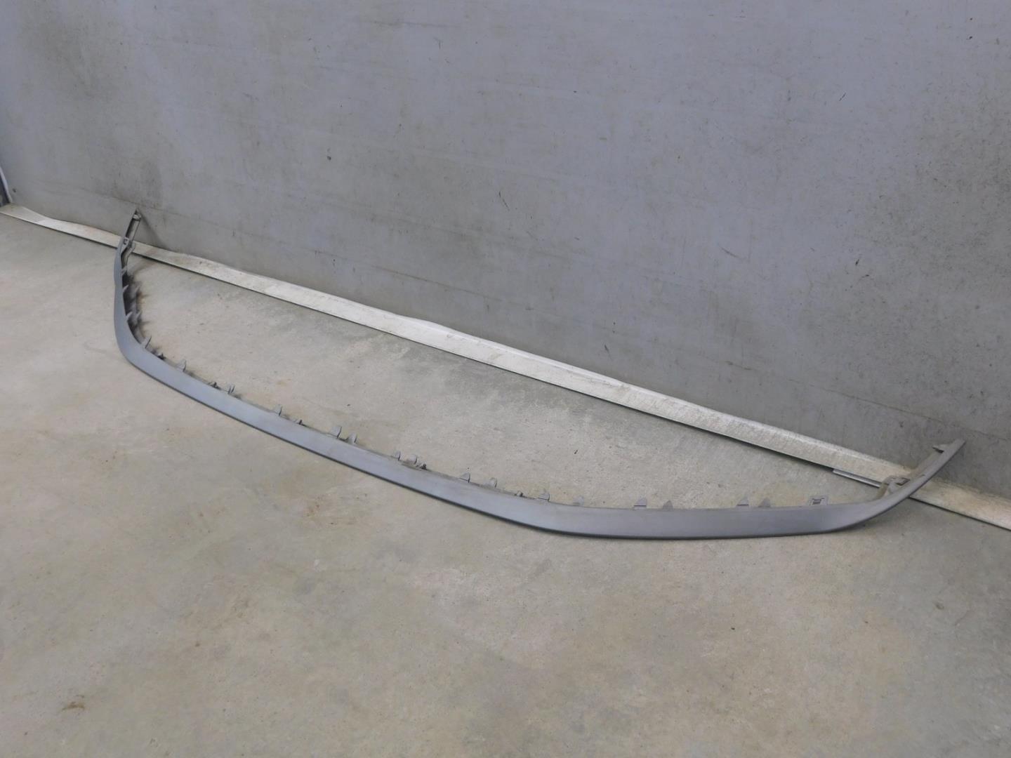 Накладка переднего бампера