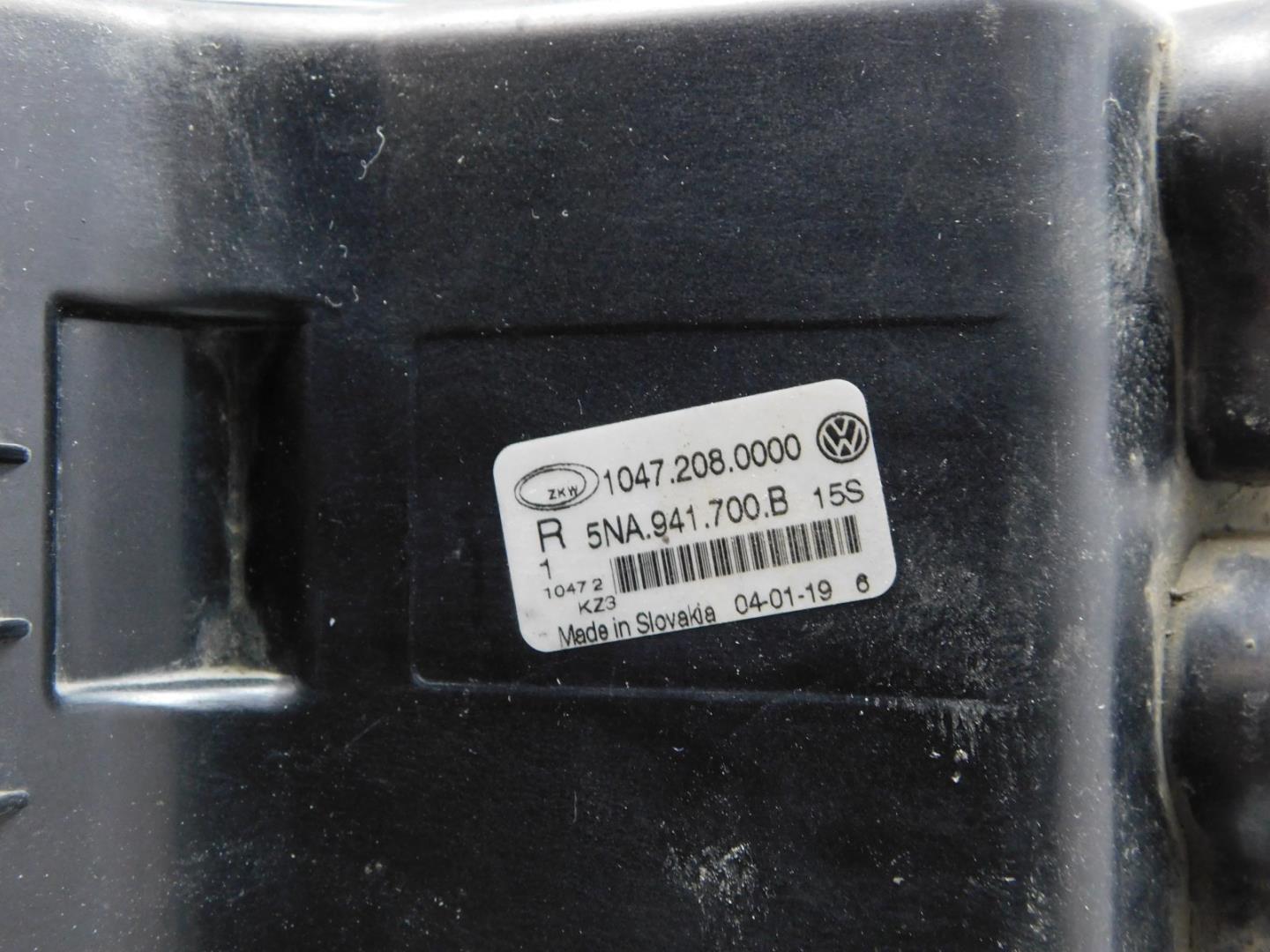 Фара противотуманная правая