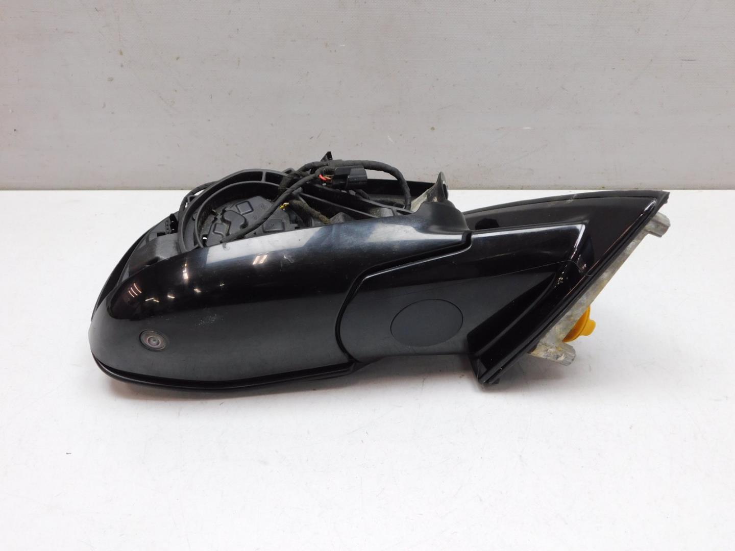 Зеркало правое электрическое